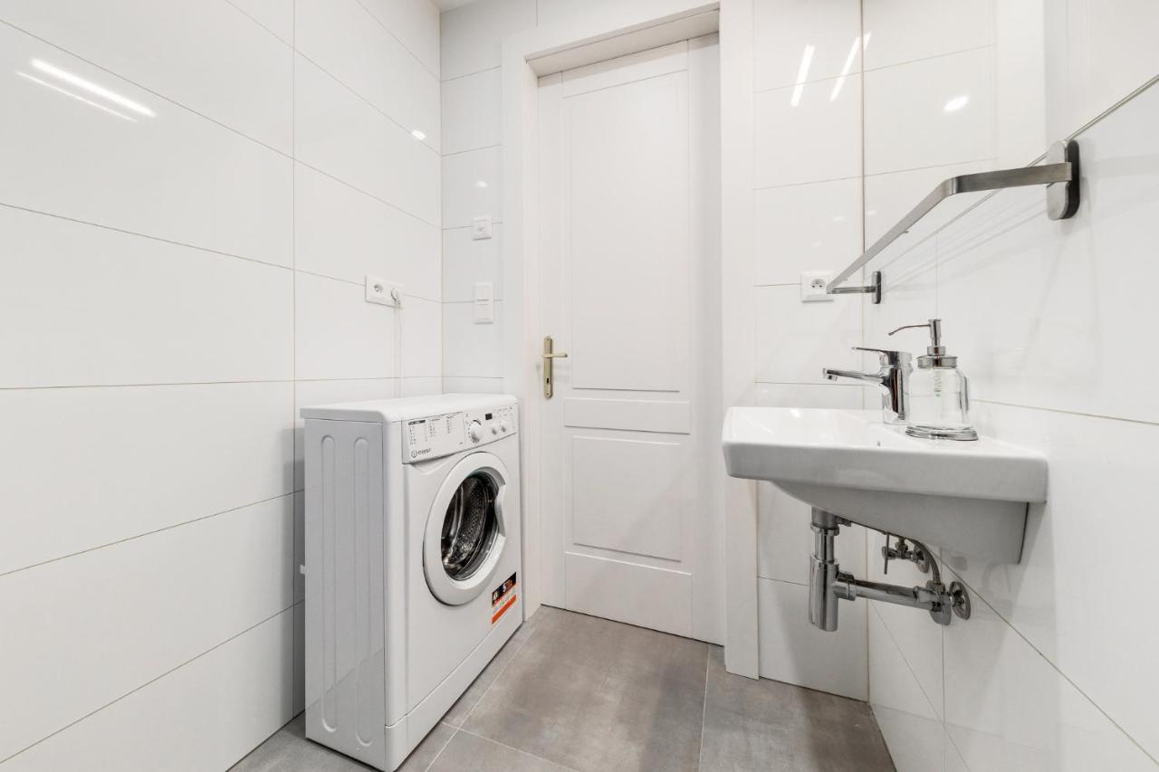 My Prague Apartments Rubesova Luaran gambar