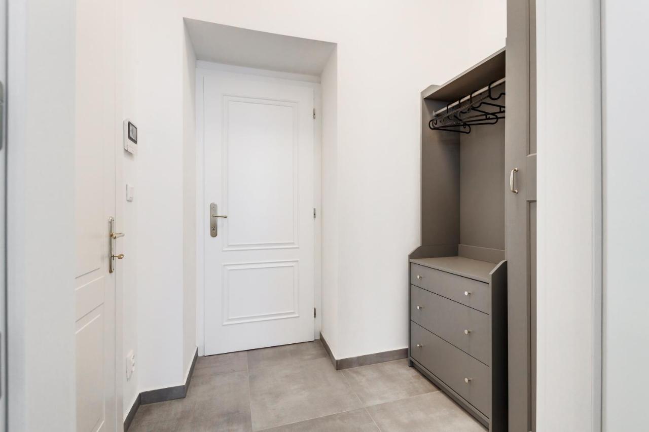 My Prague Apartments Rubesova Luaran gambar